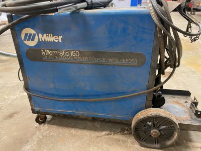 Miller ARC Welding Welder - Image 5
